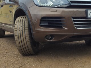 2014 Volkswagen Touareg II, коричневый, 2600000 рублей, вид 1