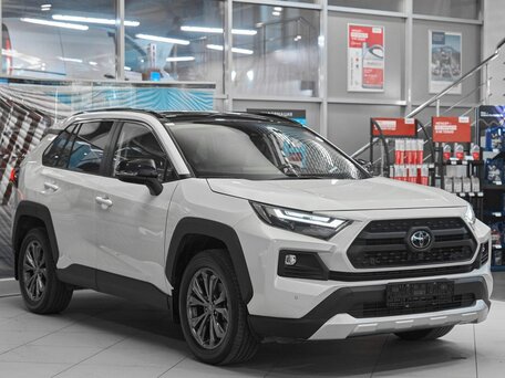2024 Toyota RAV4 V (XA50), белый, 3479000 рублей, вид 3