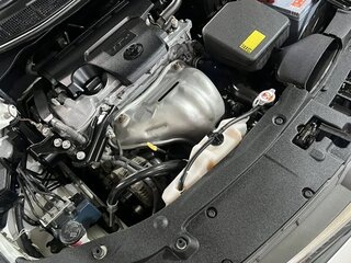 2015 Toyota Camry VII (XV50) Рестайлинг, белый, 2350000 рублей, вид 3