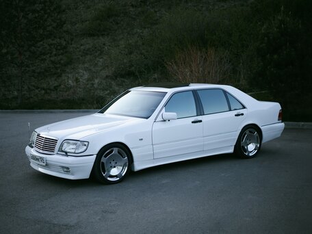 1992 Mercedes-Benz S-Класс 300 III (W140), белый, 2780000 рублей, вид 1