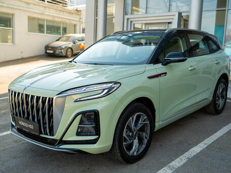 Hongqi HS3