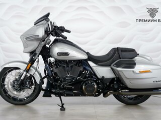 2023 Harley-Davidson CVO Street Glide, серебристый, 3747000 рублей, вид 2