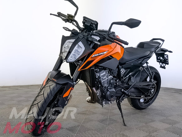 2026 KTM 790 Duke, оранжевый, 1150000 рублей - вид 3