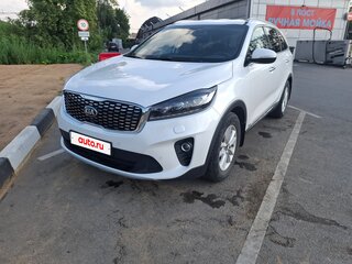 2020 Kia Sorento III Prime Рестайлинг, белый, 2750000 рублей, вид 2