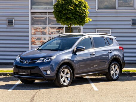 Toyota RAV4 IV (XA40)
