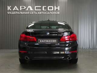 2017 BMW 5 серии 520i VII (G30/G31/G38), чёрный, 2770000 рублей, вид 4