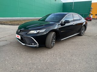 2023 Toyota Camry VIII (XV70) Рестайлинг, чёрный, 3850000 рублей, вид 1