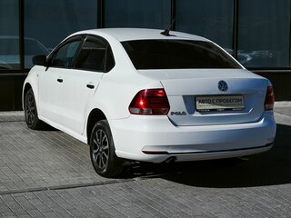 2018 Volkswagen Polo V Рестайлинг, белый, 785000 рублей, вид 3
