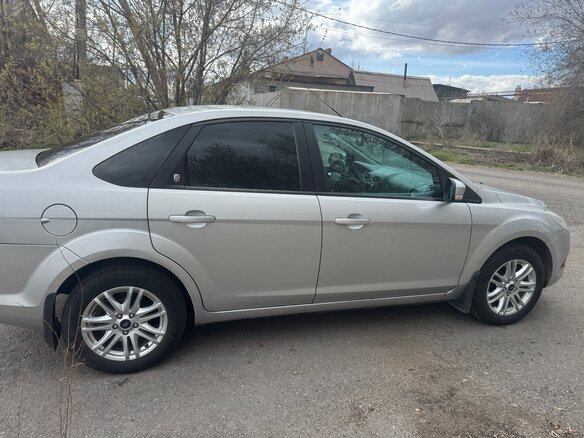 2008 Ford Focus II, серебристый, 620000 рублей - вид 2