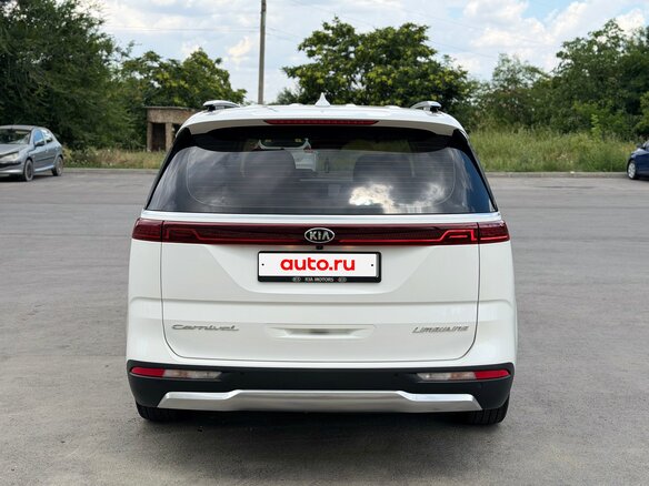 2021 Kia Carnival IV, белый, 4300000 рублей - вид 5
