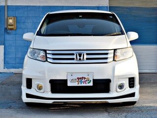2013 Honda Freed Spike I Рестайлинг, белый, 820000 рублей, вид 2