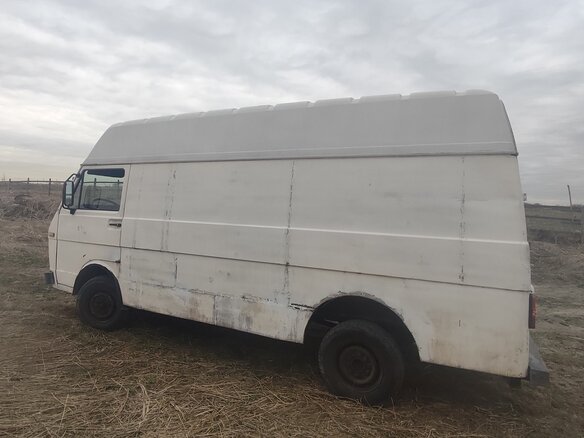 1992 Volkswagen LT, белый, 250000 рублей - вид 3