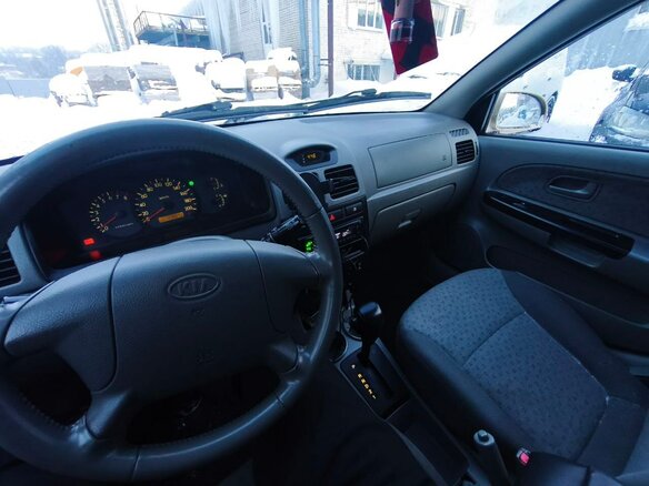 2005 Kia Rio I Рестайлинг, бежевый, 300000 рублей - вид 2
