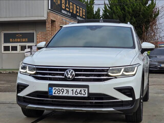2021 Volkswagen Tiguan II Рестайлинг, белый, 2295000 рублей, вид 1