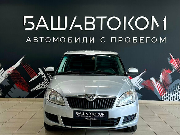2013 Skoda Fabia II Рестайлинг, серебристый - вид 1
