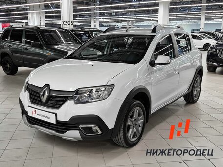 2019 Renault Sandero Stepway II Рестайлинг, белый, 1133000 рублей, вид 1