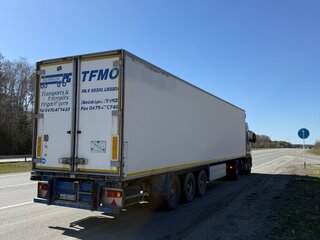 2000 Volvo FH, серебристый, 3000000 рублей, вид 4