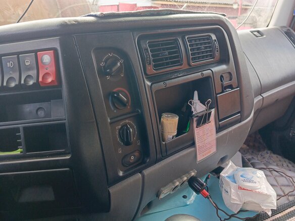 2003 Renault Premium, красный, 915000 рублей - вид 9