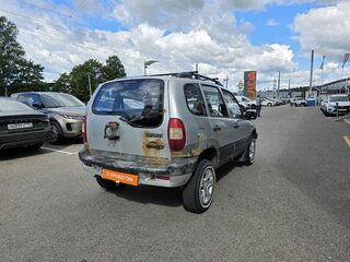 2005 Chevrolet Niva I, серебристый, 145000 рублей, вид 4