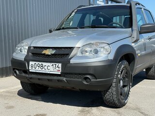 2016 Chevrolet Niva I Рестайлинг, серебристый, 779000 рублей, вид 5