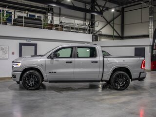2026 Ram 1500 Crew Cab eTorque V Рестайлинг, серебристый, 11490000 рублей, вид 4