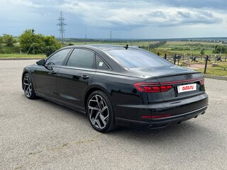 2022 Audi A8 Long 55 TFSI IV (D5), чёрный, 7000000 рублей, вид 3