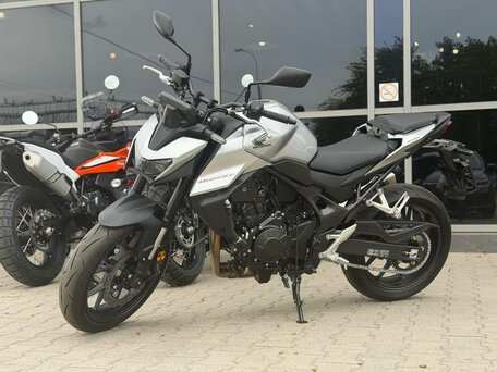 2026 Honda CB 750 Hornet, серебристый, 1190000 рублей, вид 1