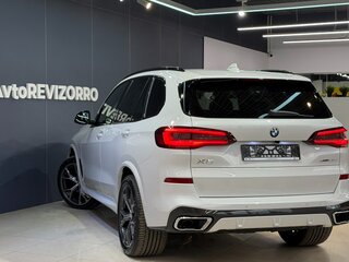 2025 BMW X5 30d IV (G05/G18), белый, 13600000 рублей, вид 5