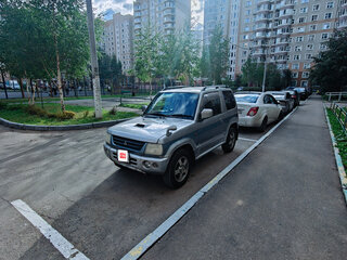 2003 Mitsubishi Pajero Mini II, серебристый, 340000 рублей, вид 3