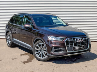 2021 Audi Q7 45 TDI II (4M) Рестайлинг, коричневый, 6900000 рублей, вид 3