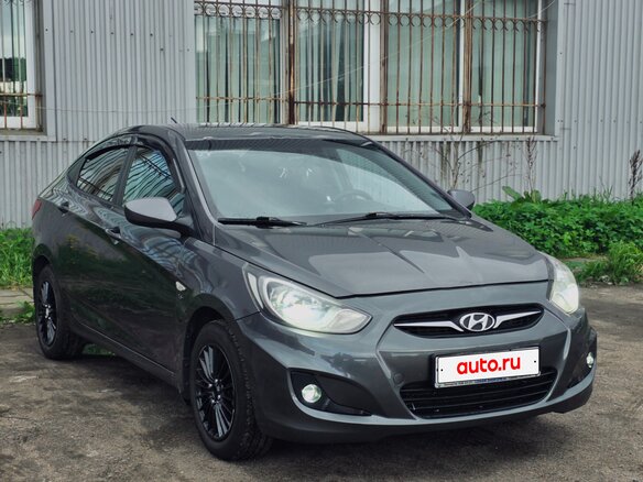 2012 Hyundai Solaris I, серый, 699000 рублей - вид 3