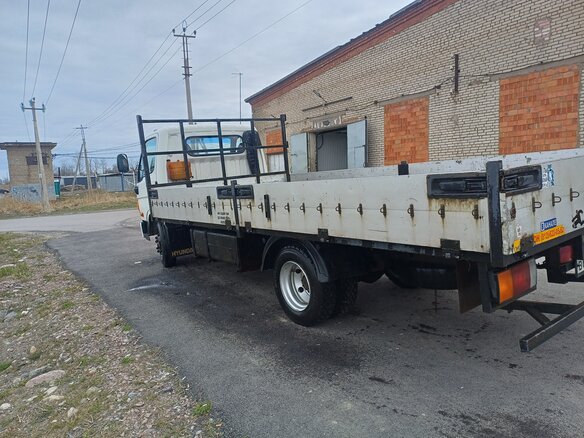 2011 Hyundai H350, белый, 1450000 рублей - вид 4
