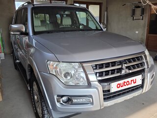 2017 Mitsubishi Pajero IV Рестайлинг 2, серебристый, 3100000 рублей, вид 1