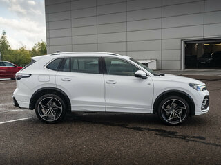 2024 Volkswagen Tiguan L Pro III (China Market), белый, 4308000 рублей, вид 4