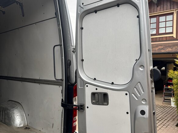 2010 Mercedes-Benz Sprinter, серебристый, 2400000 рублей - вид 13