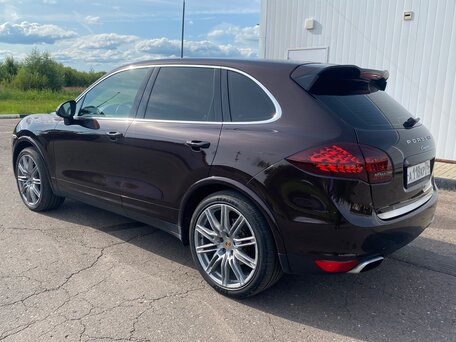 2014 Porsche Cayenne II Рестайлинг (958), коричневый, 2495000 рублей, вид 5