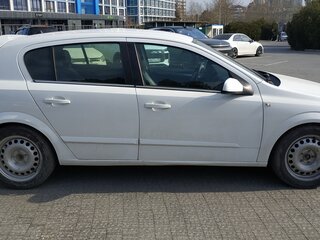 2008 Opel Astra H Рестайлинг, белый, 450000 рублей, вид 4