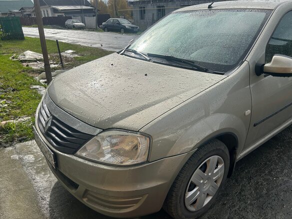 2013 Renault Logan I Рестайлинг, бежевый, 510000 рублей - вид 9