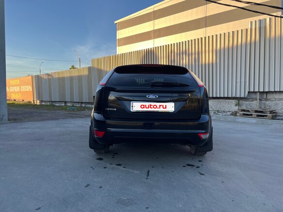 2010 Ford Focus II Рестайлинг, чёрный, 650000 рублей - вид 8