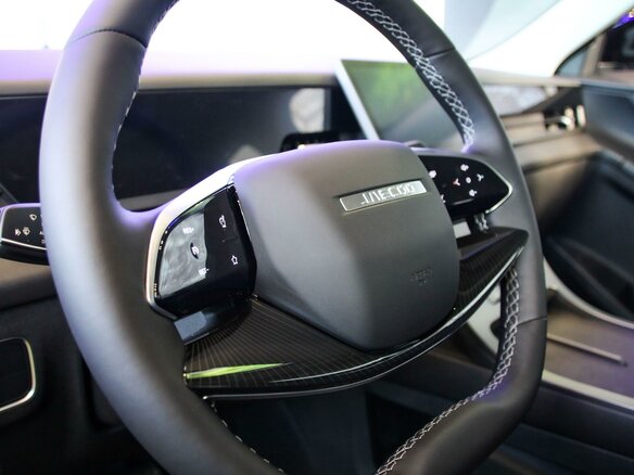 2026 Jaecoo J6, чёрный - вид 13