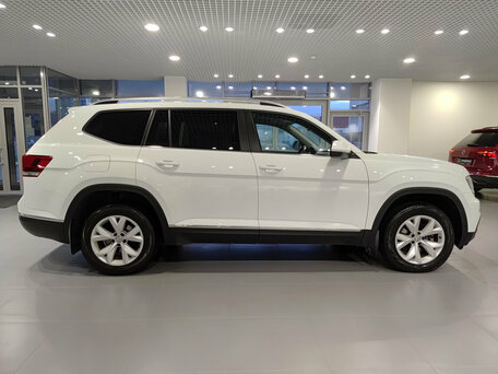 2019 Volkswagen Teramont I, белый, 2890000 рублей, вид 4