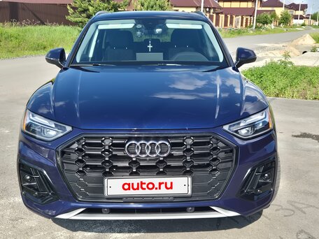 2021 Audi Q5 45 TFSI II (FY) Рестайлинг, синий, 4560000 рублей, вид 3