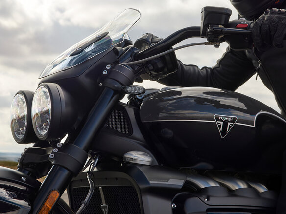 2026 Triumph Rocket 3, чёрный, 3990000 рублей - вид 18
