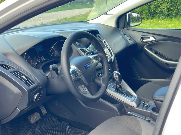 2013 Ford Focus III, белый, 740000 рублей - вид 8