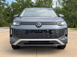 2026 Volkswagen Tiguan III (NA Market), серый, 5723178 рублей, вид 2