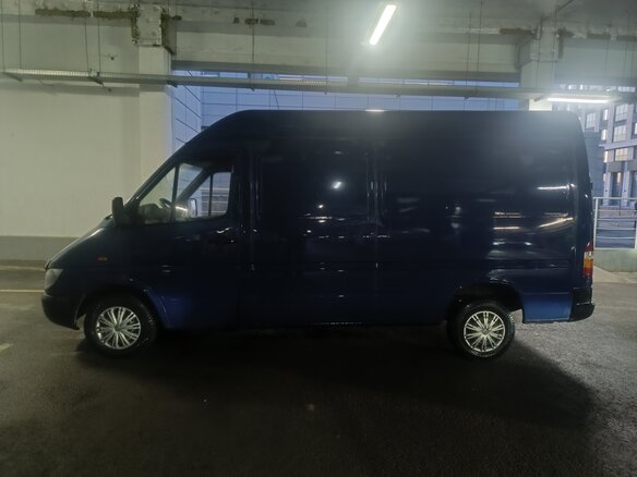 2000 Mercedes-Benz Sprinter, синий, 720000 рублей - вид 12