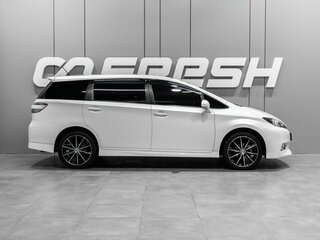 2012 Toyota Wish II Рестайлинг, белый, 1540000 рублей, вид 5