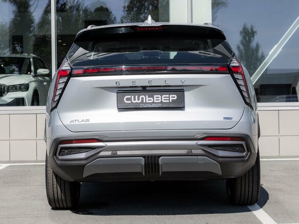 2026 Geely Atlas II, серебристый - вид 3