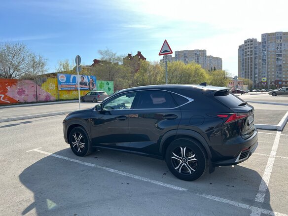 2017 Lexus NX 200 I, чёрный, 3150000 рублей - вид 7