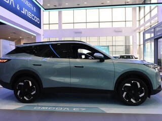 2026 Omoda C7, зелёный, 3499000 рублей, вид 4